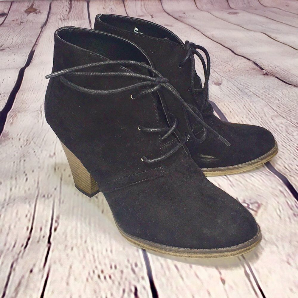 👠Black MIA heeled suede lace-up booties 6